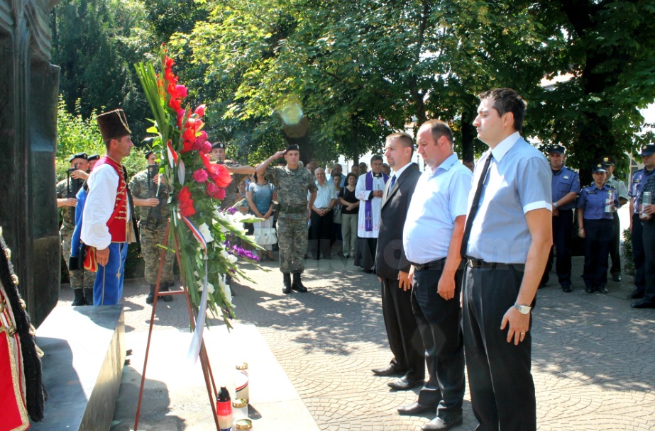 Polaganje vijenaca