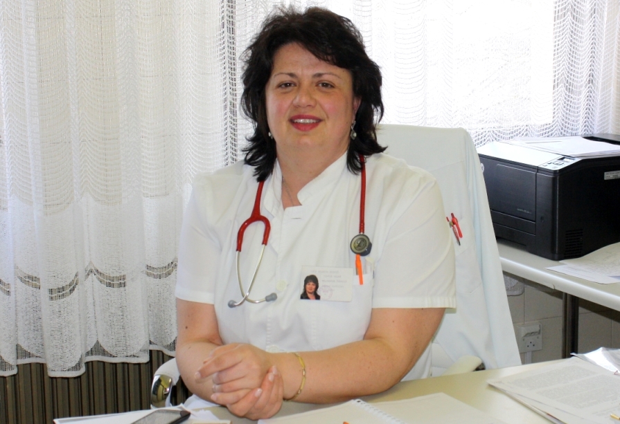 Dr. Sandra Ćubelić